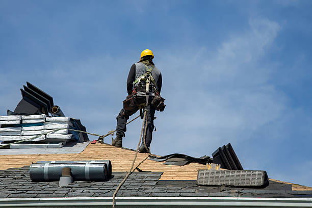 Professional Gutter Installation technician working in Sprague River, OR